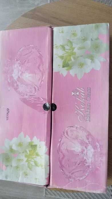 Нов сервиз  за кафе порцелан и стъклени нови купички