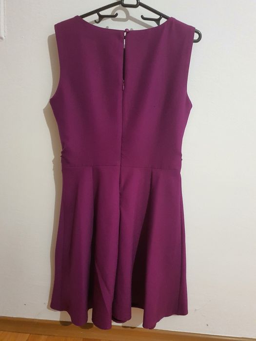 Официална рокля в лилаво