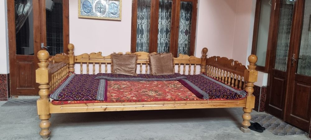 Mexmonxona-Xonadon,Manzil:Samarqand,Registon