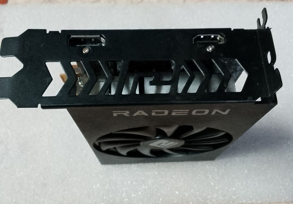 AMD Radeon AXRX 6400 4GB-DH