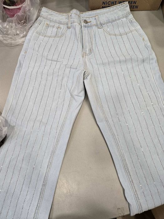 Дънки нови shein