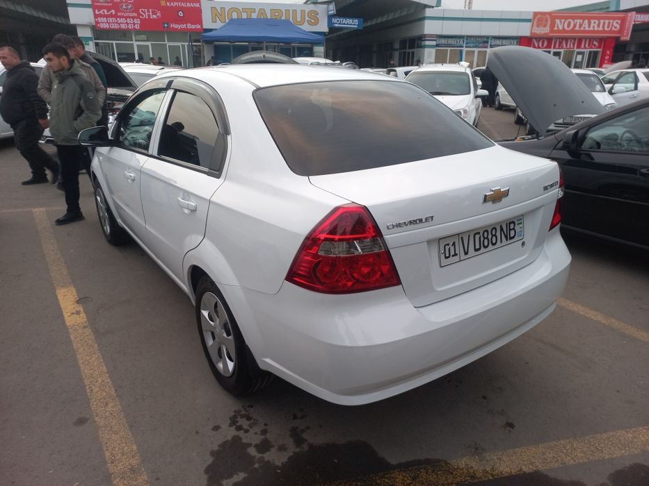 Продаётся Автомобиль марки NEXIA-3