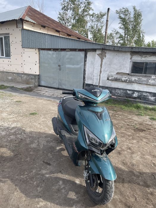 Продам скутер м10