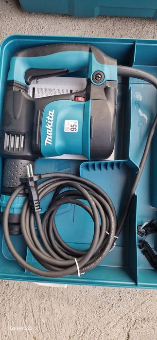 Makita demolator pe curent