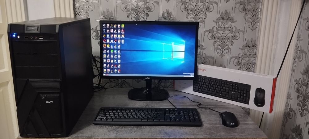 Kompyuterlar sotiladi 10ta bir xil