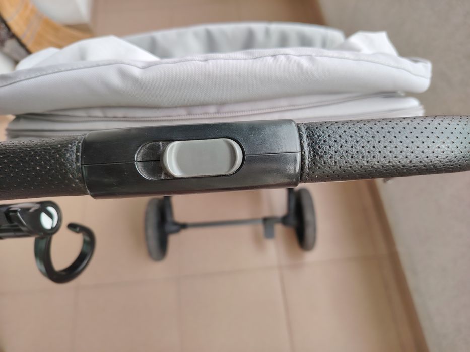 Сгъваема бебешка количка Mast M2x - сива

M2x съчетава всички хар