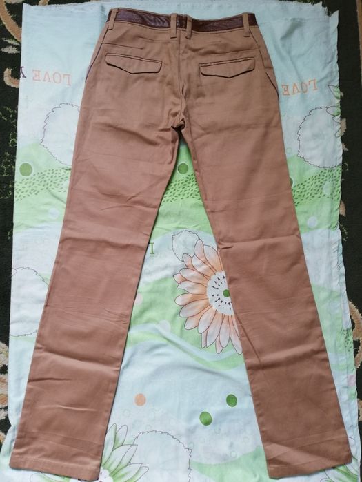 Шалбар ашық қоңыр түсті