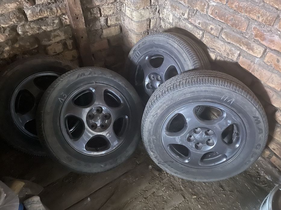 Продам диски с шинами