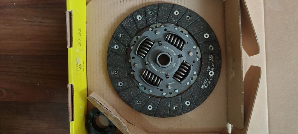 Комплект съединител LUK  VW 1.9 TDI 230mm