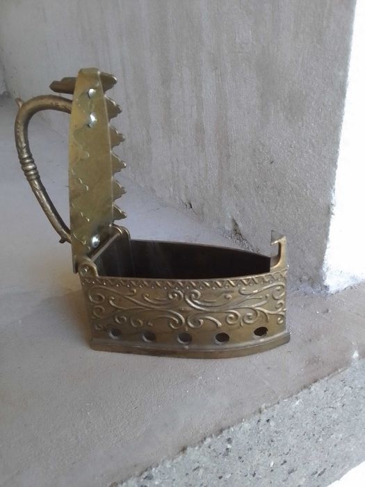 Малка интересна ютия