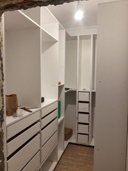 Reparatii mobilier si montaje mobila