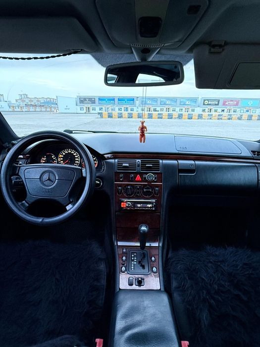 Мерседес w 210, 3.2(м112)