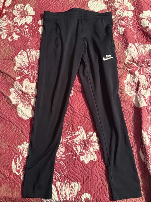 Compleu Nike original – bluză albastră + pantaloni bleumarin, mărimea L