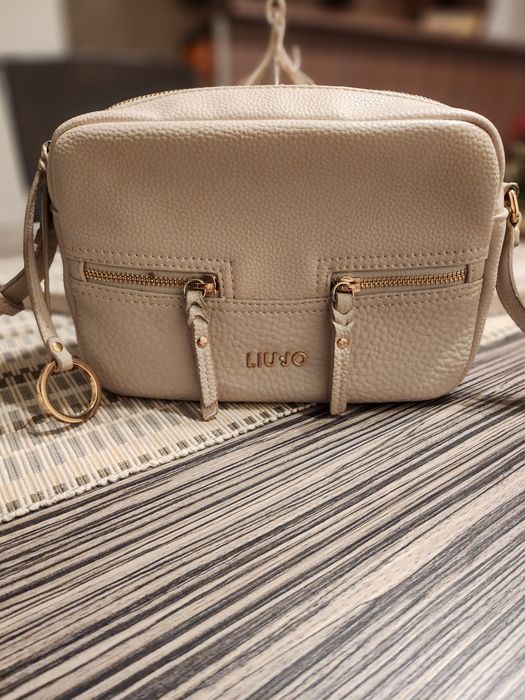 Бежава чанта liu  jo