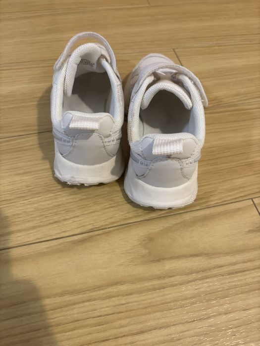 Adidasi marimea 27, H&M