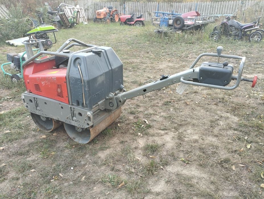 Vand/inchiriez cilindru compactor Belle Altrad 2017 motor Kubota