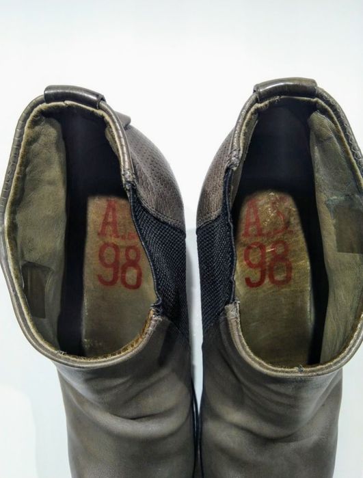 Ghete A.S.98 din piele naturală 
...