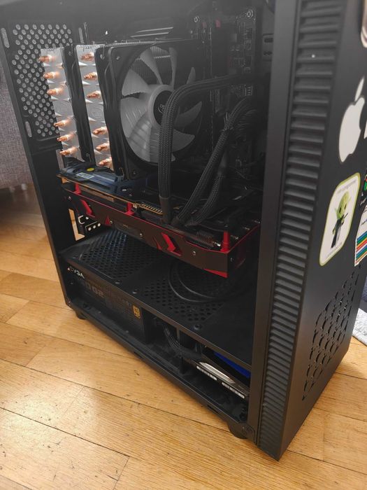 Gaming PC Ryzen 7 2800x | DDR4 32GB RAM | VEGA 64 8GB