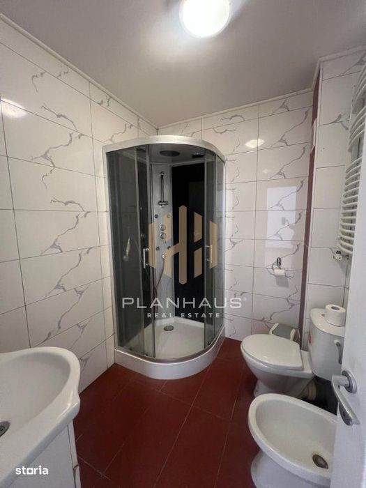 Apartament 2 camere ,Victoriei -zona Mărul de Aur ,parter cu loc de pa