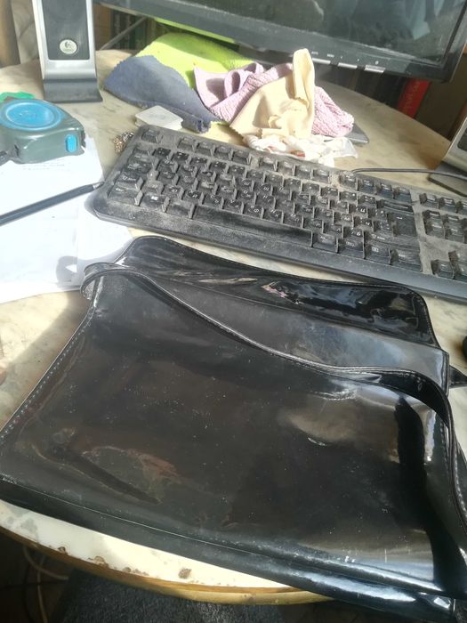 дамска чантички и портфейли