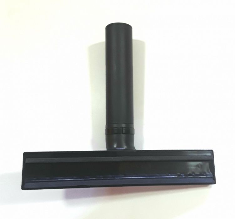 Set accesorii accesorii si furtun pentru aspirator - NOI - 80 lei