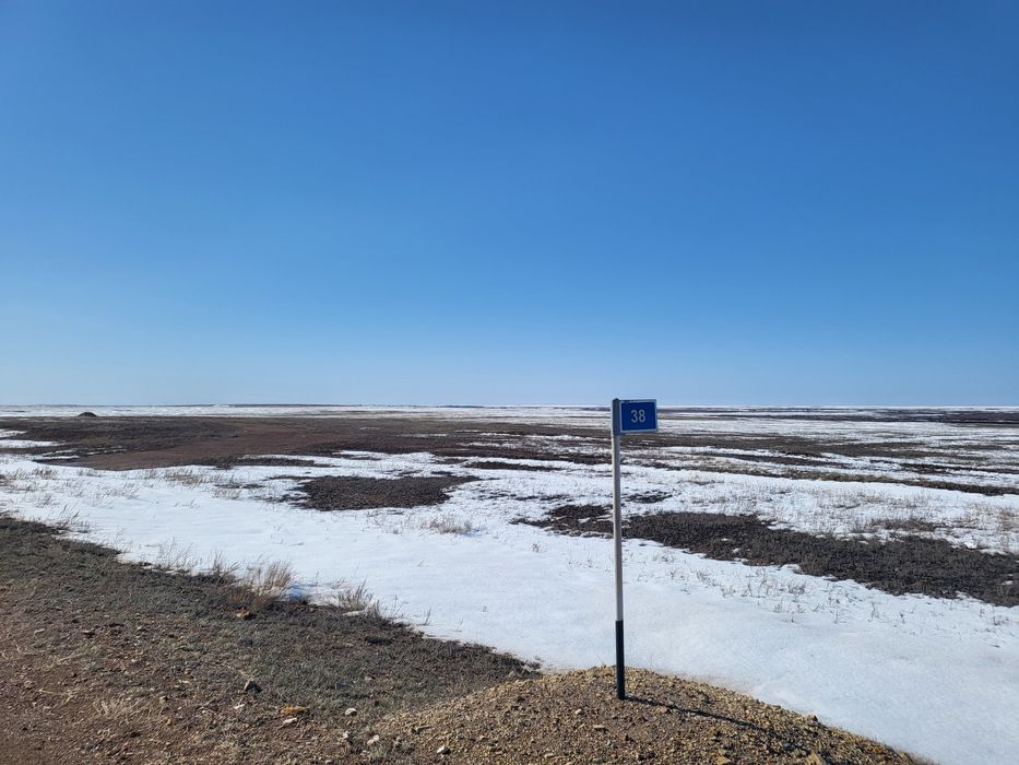 Продам участок вдоль дороги