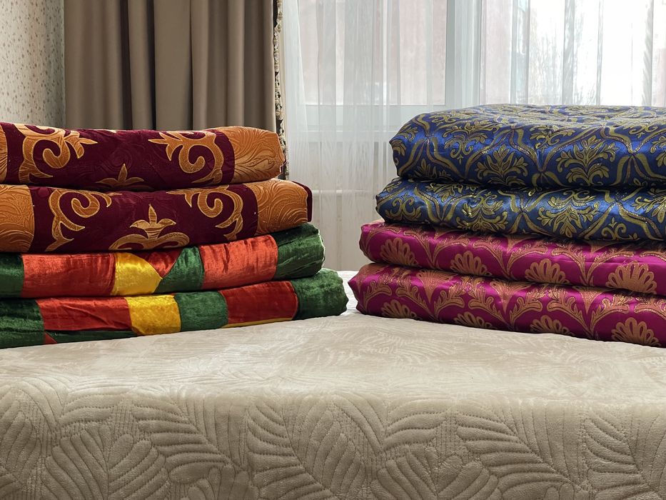 Төсеніш көрпелер сатылады