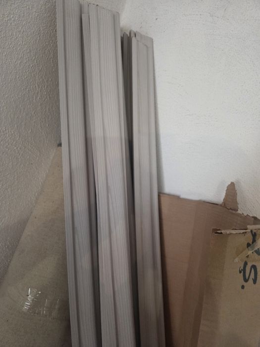 Нови MDF первази за под – модел Lara (6 см / 10 мм)