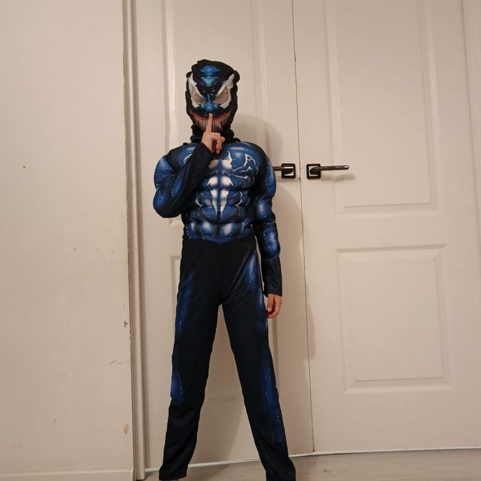 На прокат разные костюмы от 2 лет до 12