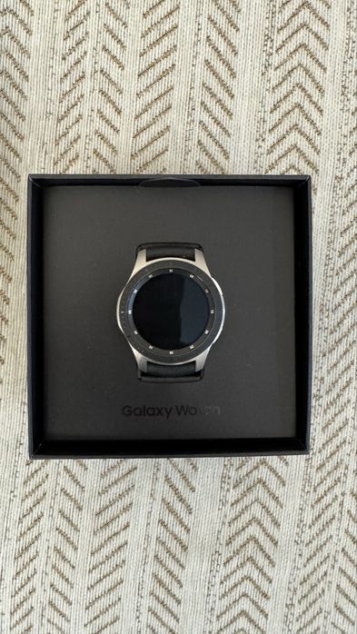 Самсунг часы в отличном состоянии…