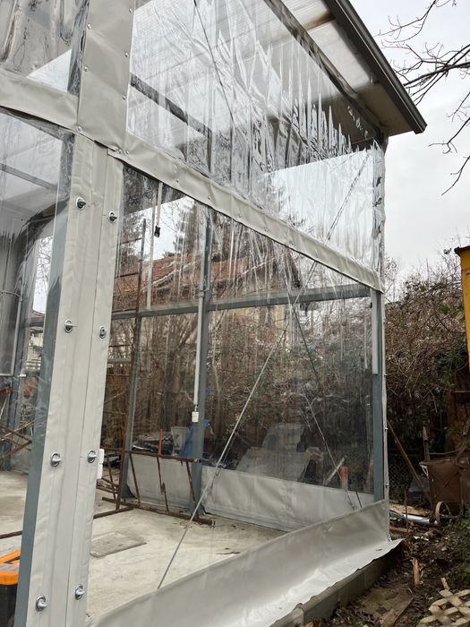 Ветроупорни завеси тенти сенници PVC винил кристал ветробрани шатри