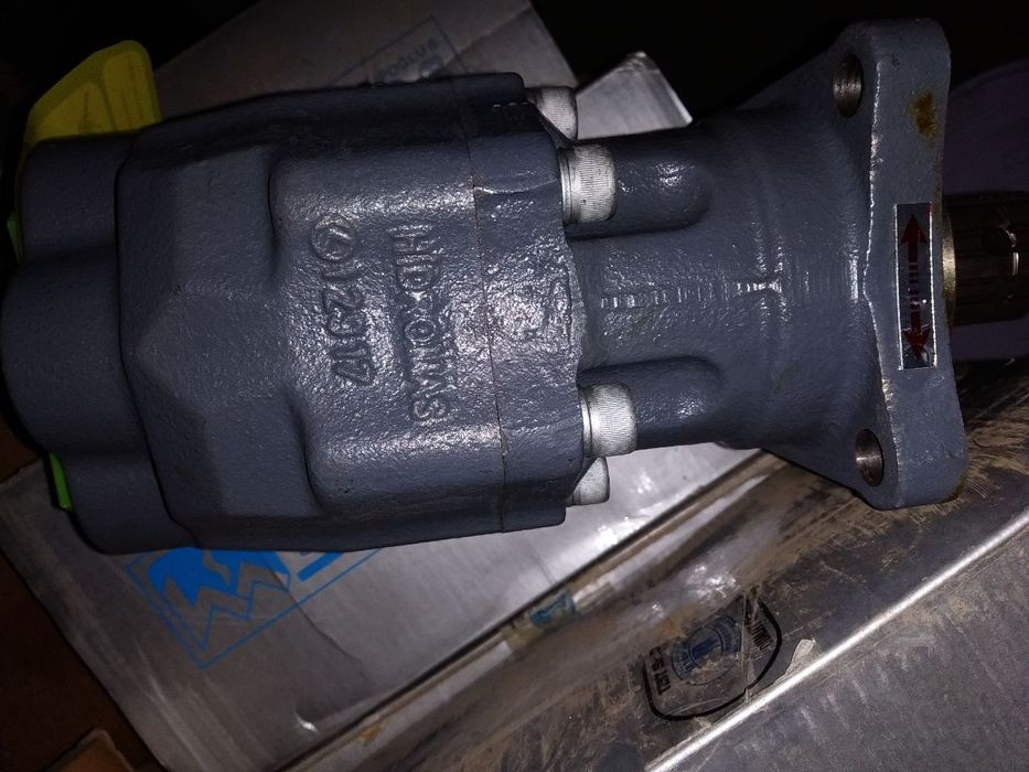 Продается НШ Насос для самосвальной техники.