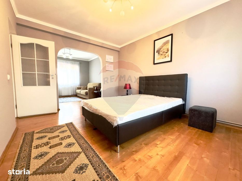 Casă cu 3 camere de închiriat în cartierul Europa