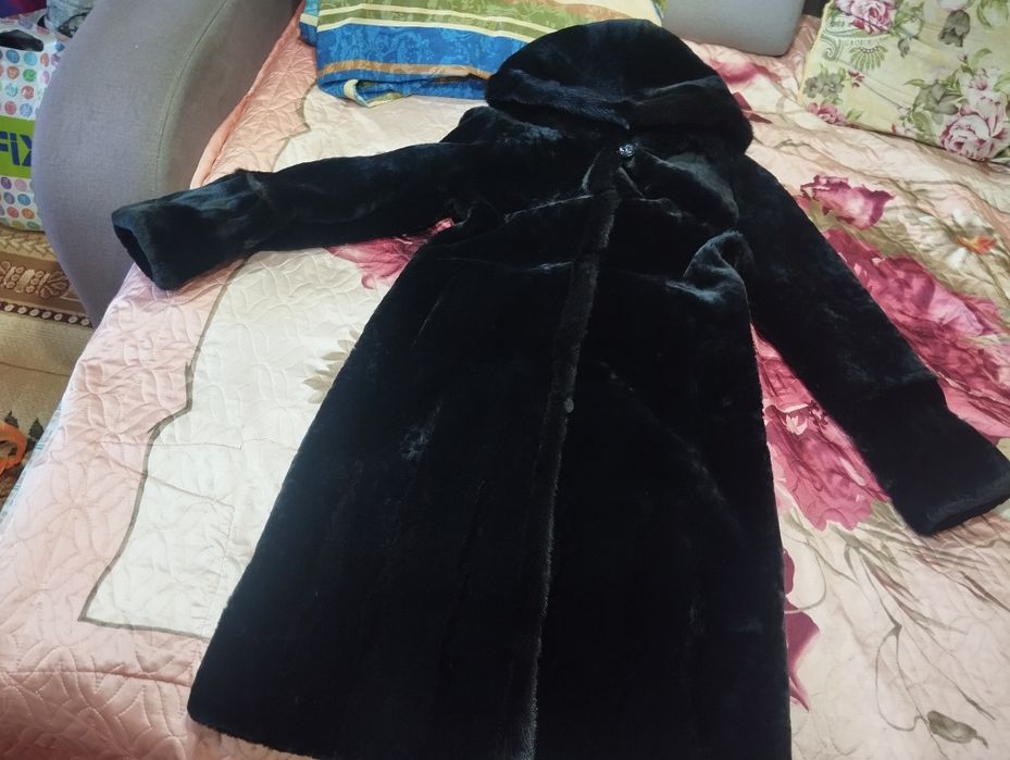 Шуба в отличном состояний