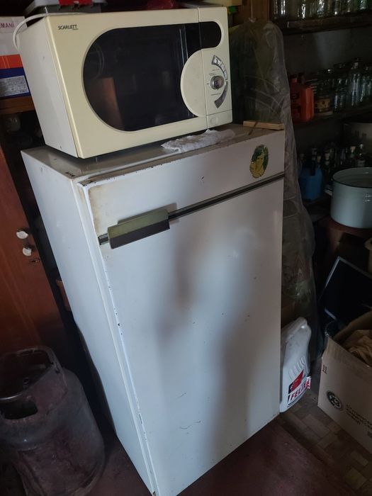 Продам рабочий холодильник