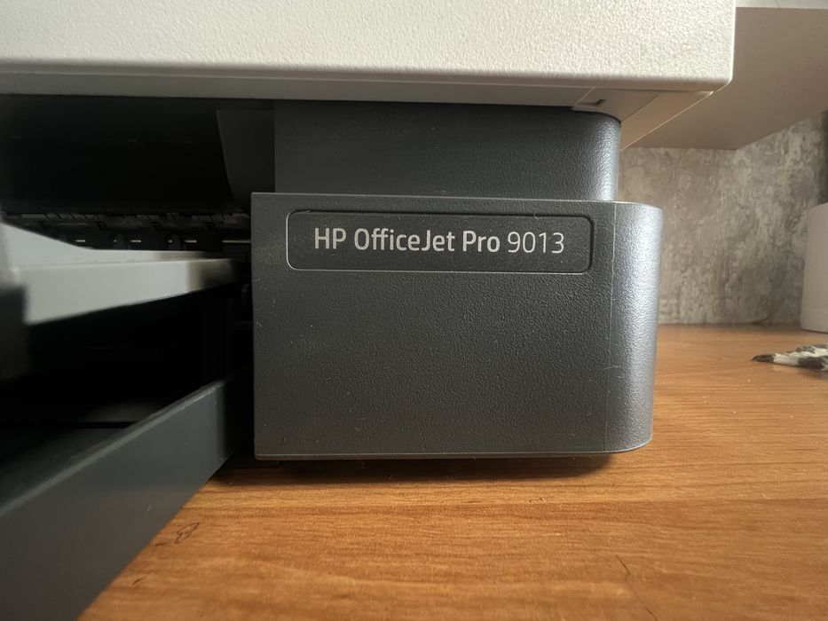 Принтер HP OfficeJet Pro 9013.