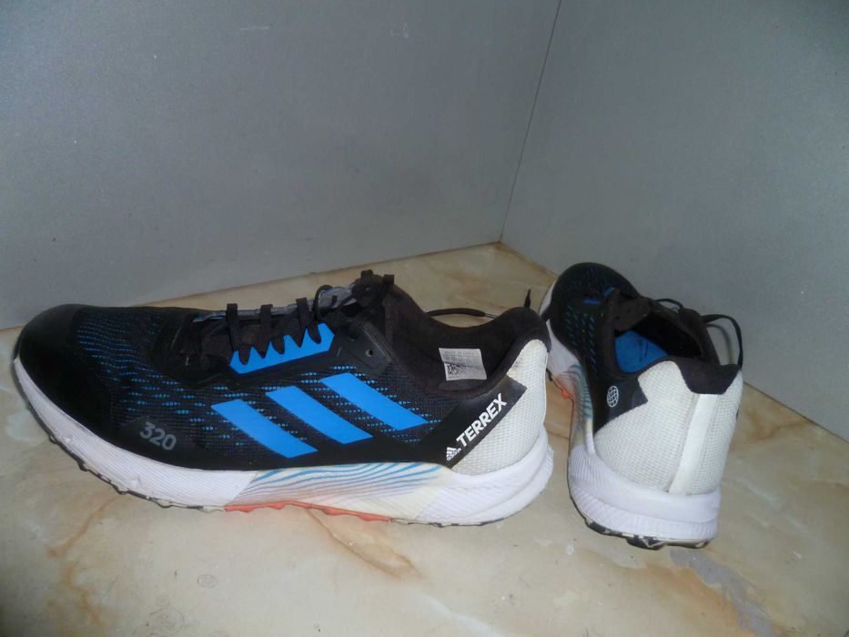 ADIDAS TERREX маратонки №45