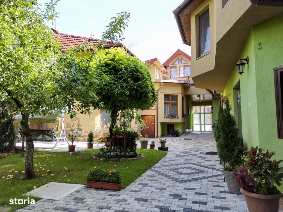 Vilă cu 7 dormitoare Centru, Arad