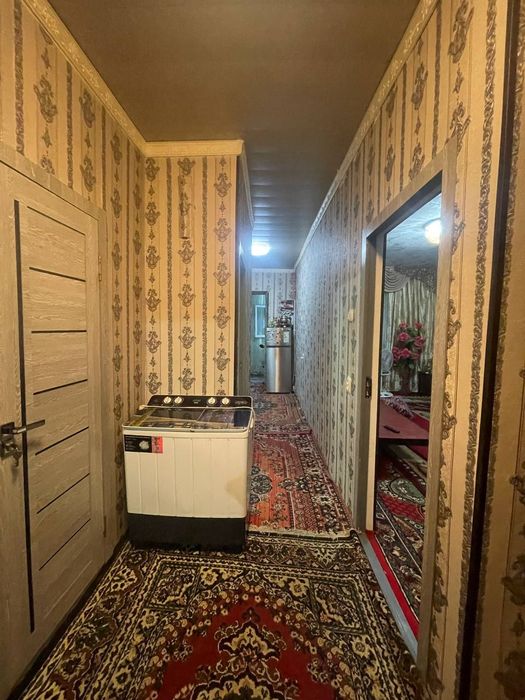 Uy sotiladi 2 xonali ideal remont qilingan bita agorati bor 1 sotx
