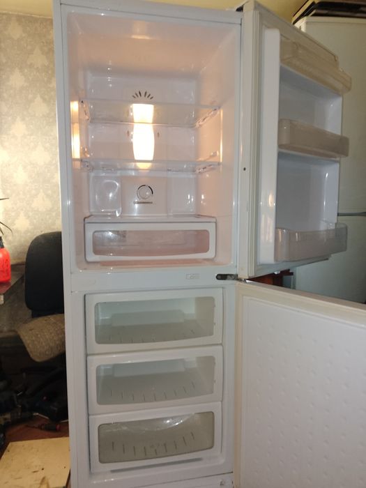 Продам холодильник