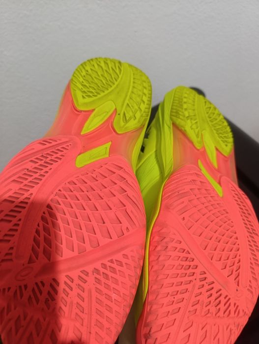 Красовки оригинал Asics для волейбола