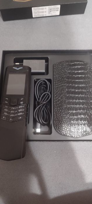 Продам телефон vertu за 30.000