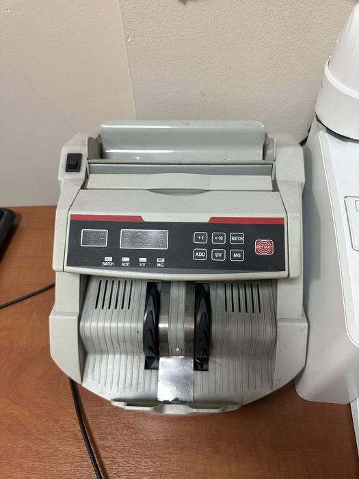 Счетная машинка для денег