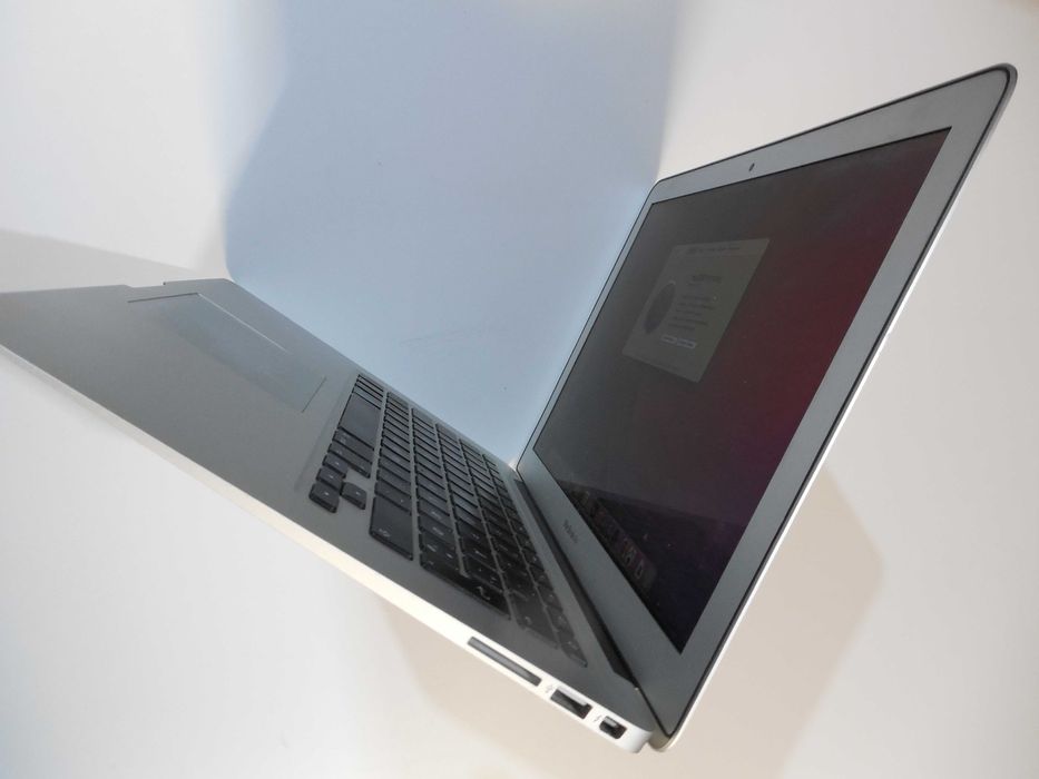 De vanzare laptop A1466 Macbook Air 2015 8GB 13,1"