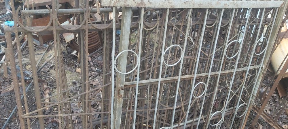 Темир решотка сотилади