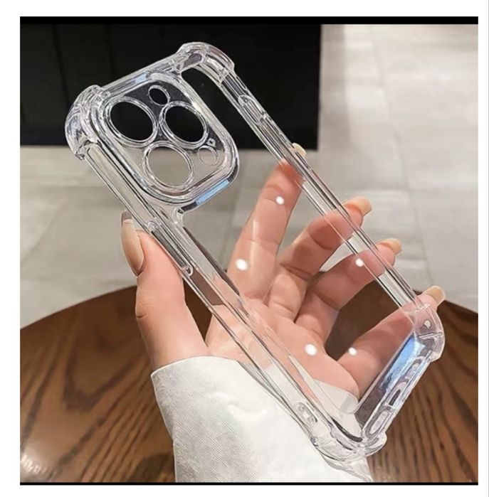 Чехол прозрачный на IPhone