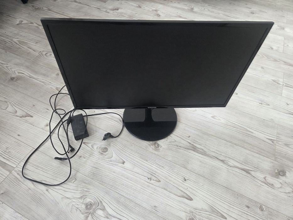 Монитор 27" Samsung S27F350