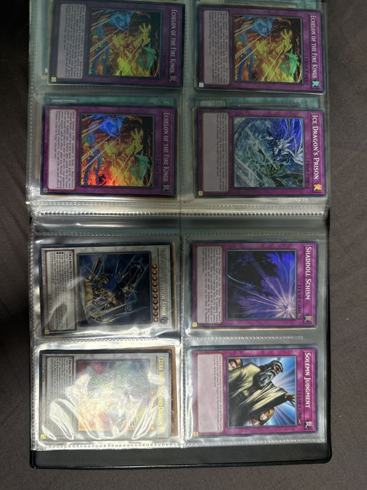 Yu-gi-oh карти.