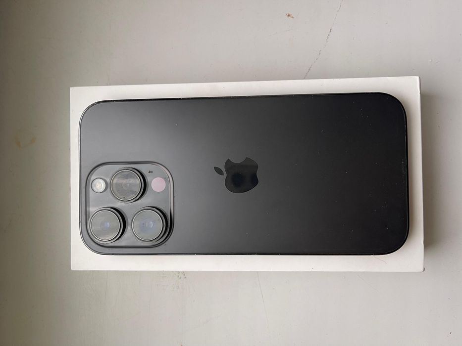 айфон 14 про в отличном состояний