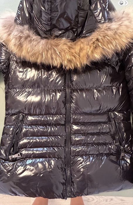 Geaca Moncler cu blana naturala